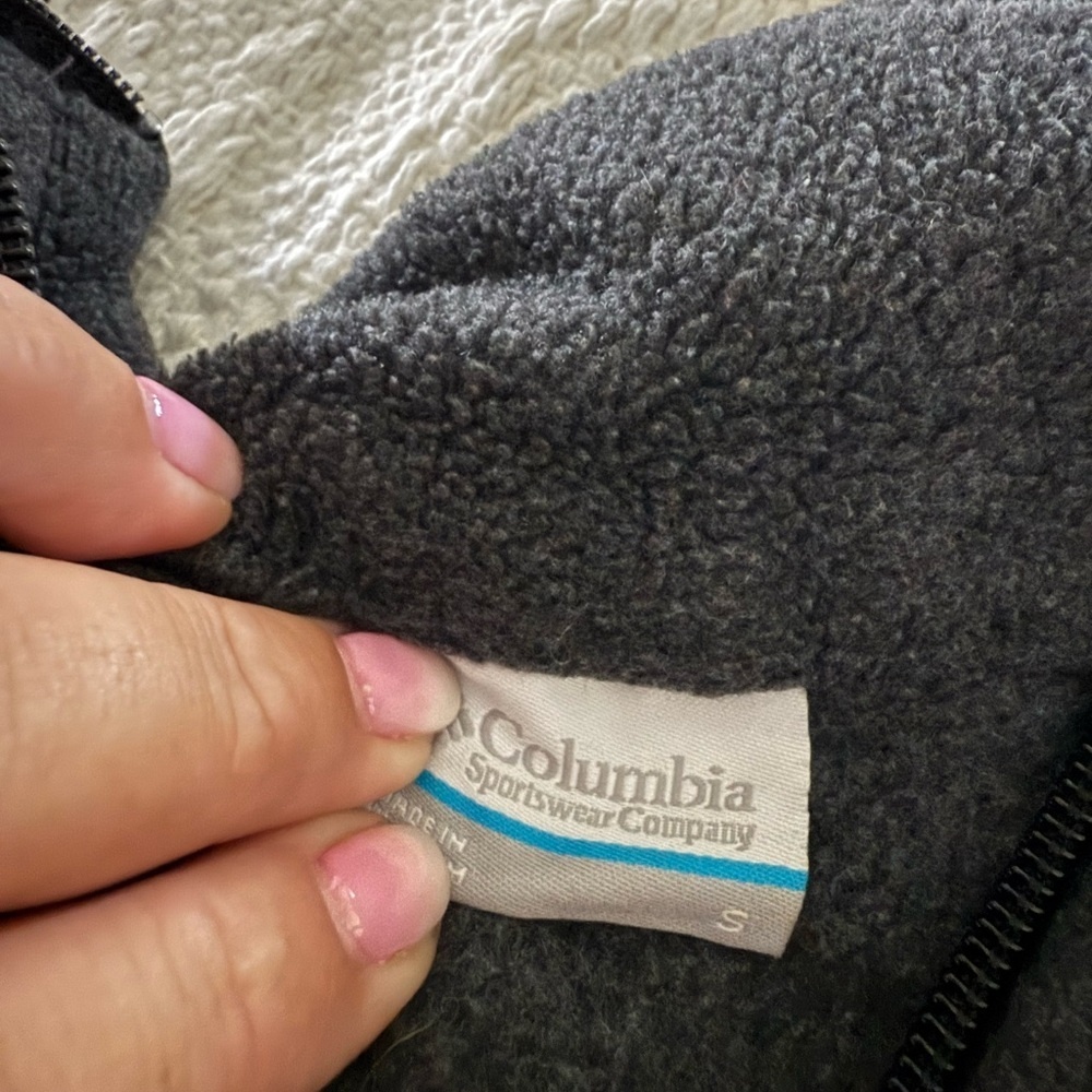 Columbia Charcoal Fleece Jacket - Picture 3 of 3